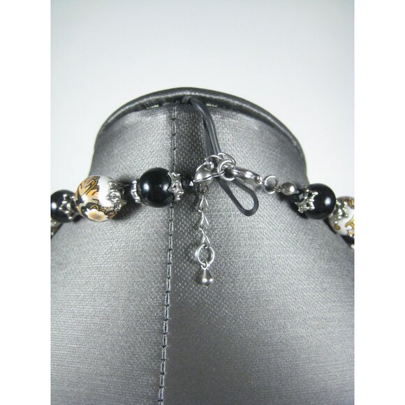 Beaded Necklace Plastic Black Floral Beads 20 Inches Silvertone - Picture 8 of 11